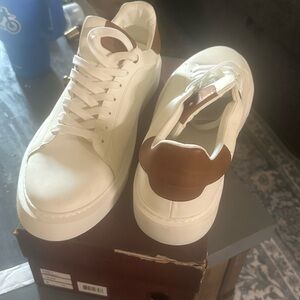 Bruno Magli Cream and Brown Men's Sneakers